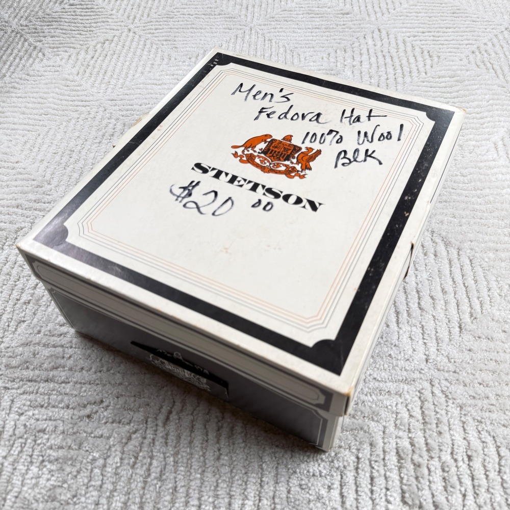 Stetson Vintage Hat Box Storage Case White Black Crest Logo Display Accessory